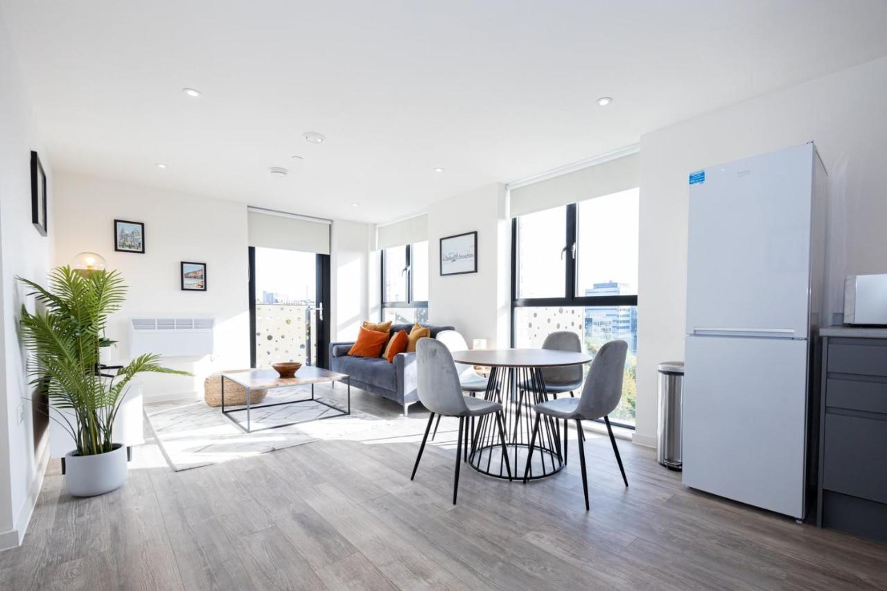 Guestready - A Modern Getaway In Vauxhall Ливерпуль Экстерьер фото